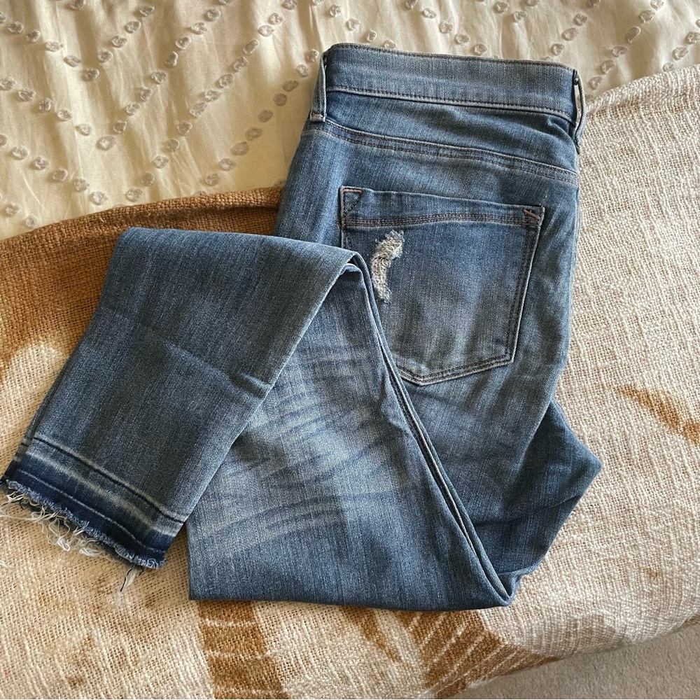 Express Mid Rise Cropped Legging Released Hem Distressed Denim Jeans